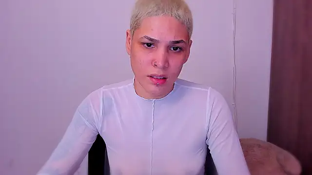 Charlee pink online show from February 1, 12:53 am