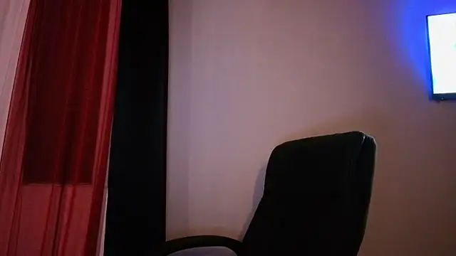 Charlee pink online show from July 12, 3:30 am