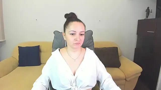 AngellLika online show from November 25, 1:44 pm