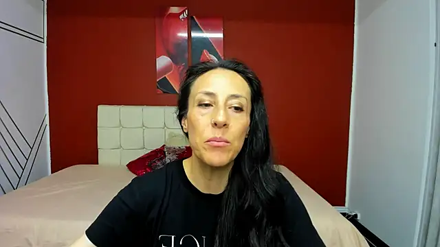 Snapshot of Abrillee1 chatting on December 29, 2:06 am Abrillee1 online show from December 29, 2:06 am