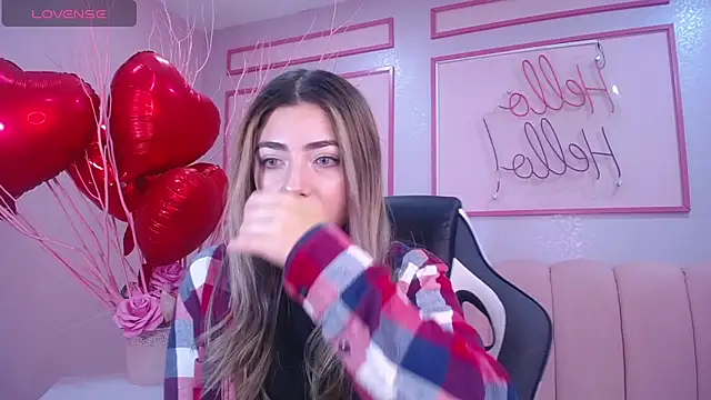Snapshot of channel_blonde_a chatting on February 12, 4:33 pm channel blonde a online show from February 12, 4:33 pm