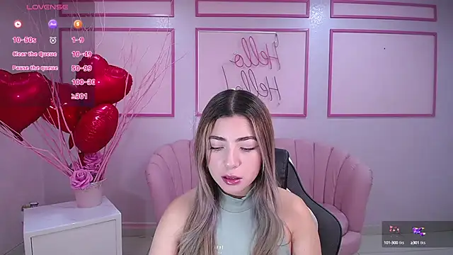 Snapshot of channel_blonde_a chatting on February 13, 4:39 pm channel blonde a online show from February 13, 4:39 pm