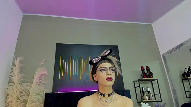 BrianaSchafer online show from January 30, 5:17 pm