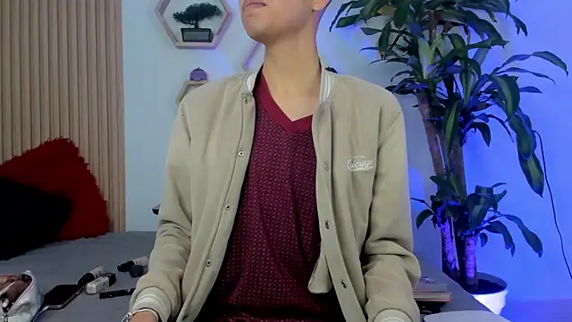 BrianaSchafer online show from March 9, 4:00 pm