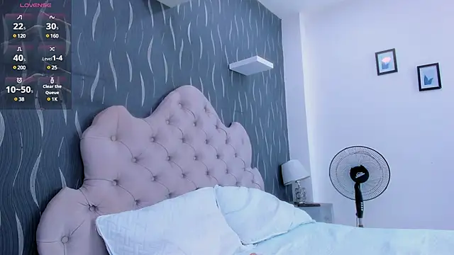 Snapshot of brianaGuzman chatting on March 3, 1:09 pm brianaGuzman online show from March 3, 1:09 pm