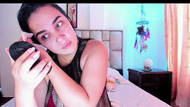 Snapshot of brianaGuzman chatting on September 12, 6:19 pm brianaGuzman online show from September 12, 6:19 pm