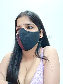 Snapshot of aaliya_bhattt chatting on December 26, 2:37 pm aaliya bhattt online show from December 26, 2:37 pm