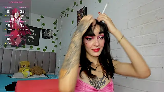 katt  black   online show from April 10, 8:24 pm