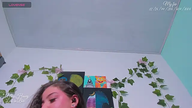 Mxss Honey online show from September 13, 9:20 am