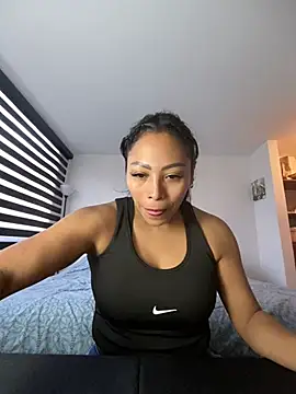 Snapshot of CindyWilliams_ chatting on February 18, 10:36 pm CindyWilliams online show from February 18, 10:36 pm