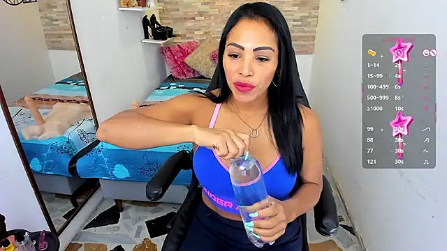 CindyWilliams  online show from November 12, 3:18 am