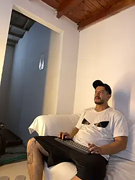 AndresSmith   online show from July 7, 12:46 am