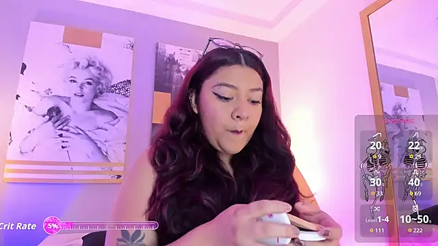 MeghanBurn online show from December 4, 12:47 pm