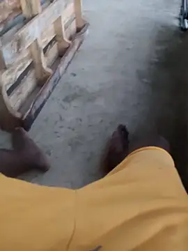 Snapshot of BeetledFlouter12 chatting on December 21, 11:01 pm BeetledFlouter12 online show from December 21, 11:01 pm