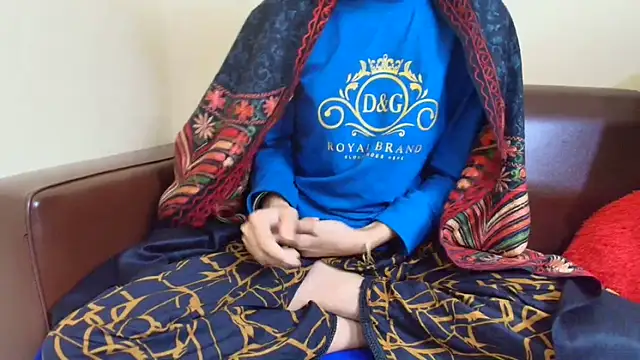 Srabontii online show from November 28, 8:44 pm