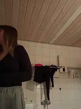 Milla  one online show from February 17, 7:31 pm