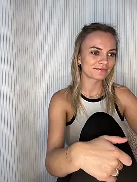 Milla  one online show from October 2, 2:02 pm