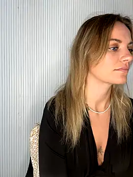 Milla  one online show from November 4, 8:24 am