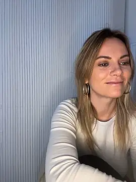 Milla  one online show from November 26, 8:59 am