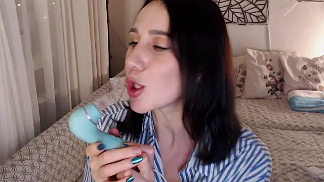 pepper milf online show from December 14, 7:03 pm