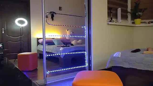 Denny Brenda online show from February 12, 5:16 pm