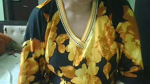 couplesuni online show from October 28, 3:10 am