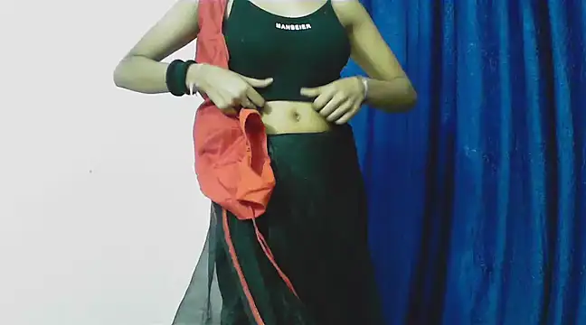 Snapshot of Cute_Sanna chatting on February 17, 4:59 pm Cute Sanna online show from February 17, 4:59 pm