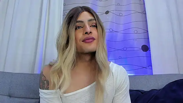 LukaCastillo online show from February 21, 7:23 am