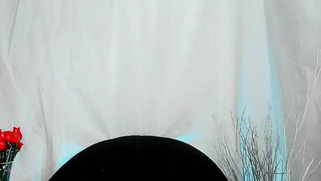 LukaCastillo online show from October 31, 9:38 pm