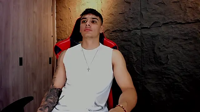 Snapshot of joseph_boy chatting on October 15, 11:21 am joseph boy online show from October 15, 11:21 am