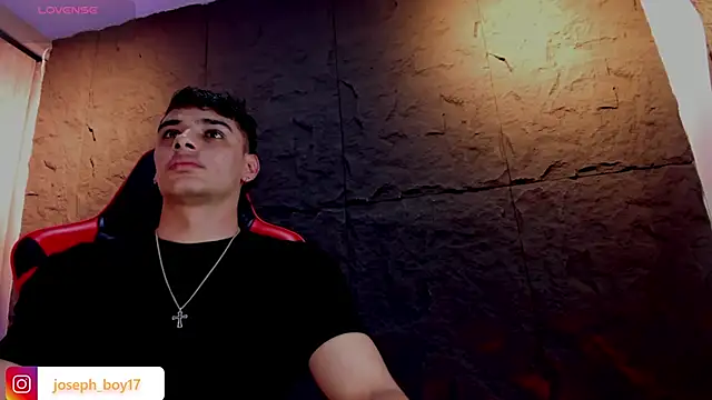 Snapshot of joseph_boy chatting on November 1, 12:07 pm joseph boy online show from November 1, 12:07 pm