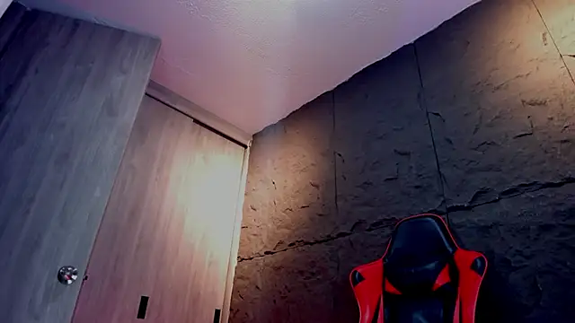 Snapshot of joseph_boy chatting on November 19, 11:10 am joseph boy online show from November 19, 11:10 am