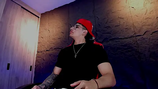 Snapshot of joseph_boy chatting on November 20, 11:10 am joseph boy online show from November 20, 11:10 am