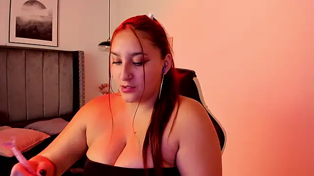 Alaia Cute online show from February 4, 9:38 am