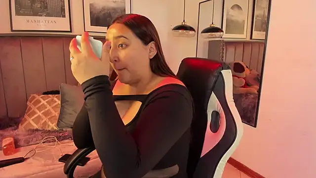 Alaia Cute online show from September 20, 4:02 am