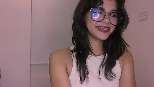 Snapshot of Lovely-allys chatting on October 2, 12:17 am Lovely-allys online show from October 2, 12:17 am