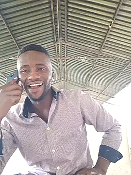 Snapshot of bull_Giant chatting on December 27, 10:12 am bull Giant online show from December 27, 10:12 am