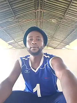 Snapshot of bull_Giant chatting on February 4, 10:10 am bull Giant online show from February 4, 10:10 am