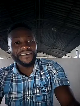 Snapshot of bull_Giant chatting on February 7, 4:56 pm bull Giant online show from February 7, 4:56 pm