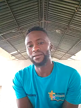 Snapshot of bull_Giant chatting on February 13, 3:35 pm bull Giant online show from February 13, 3:35 pm