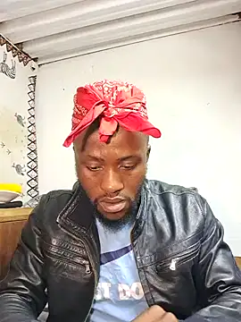 Snapshot of bull_Giant chatting on February 13, 9:27 pm bull Giant online show from February 13, 9:27 pm