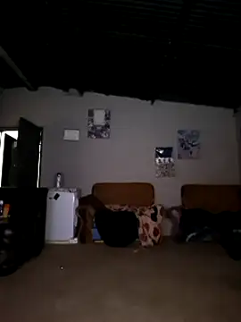 Snapshot of bull_Giant chatting on February 27, 8:42 pm bull Giant online show from February 27, 8:42 pm