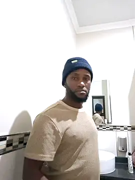 Snapshot of bull_Giant chatting on October 1, 7:42 pm bull Giant online show from October 1, 7:42 pm