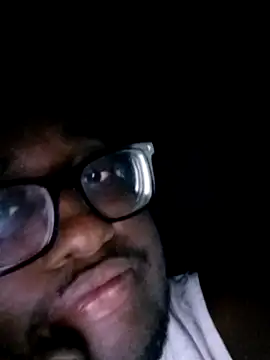 Snapshot of Jeanlaurent972 chatting on March 20, 10:29 pm Jeanlaurent972 online show from March 20, 10:29 pm