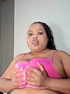 hugemelonsxxx online show from February 23, 3:18 pm