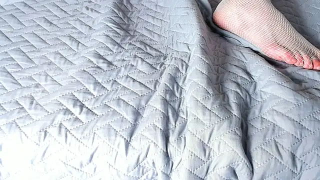 LiaFlowers online show from February 25, 6:25 am