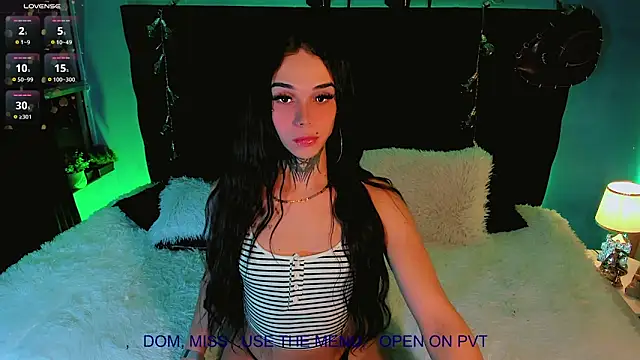 CALLME GODDESS  online show from May 7, 7:25 am