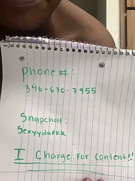 Snapshot of jaadeee2233 chatting on January 21, 12:15 am jaadeee2233 online show from January 21, 12:15 am