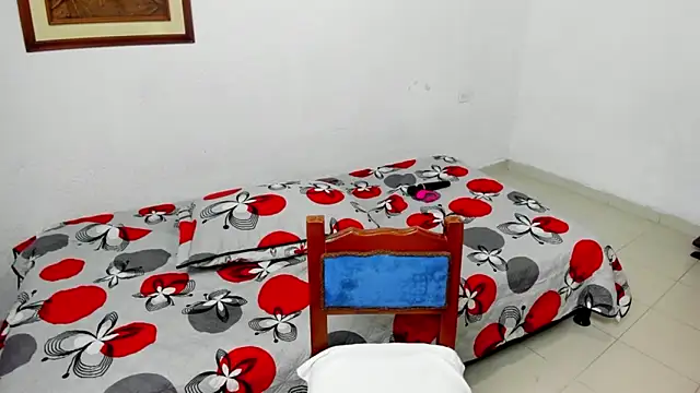 Snapshot of Juana_Sweet chatting on June 4, 2:28 am Juana Sweet online show from June 4, 2:28 am