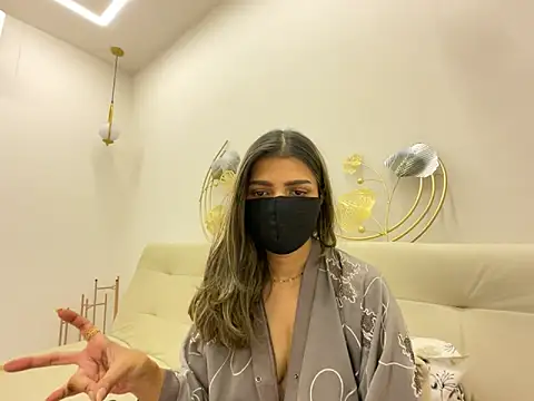 MaYaa  11 online show from April 14, 7:14 am